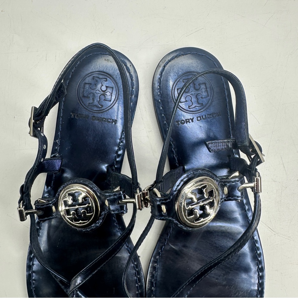 Tory Burch Ali Patent Leather Thong Sandals - Picture 7 of 8